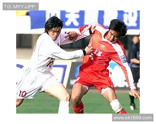 足球明星离婚后再婚揭秘新欢身份引发热议与关注