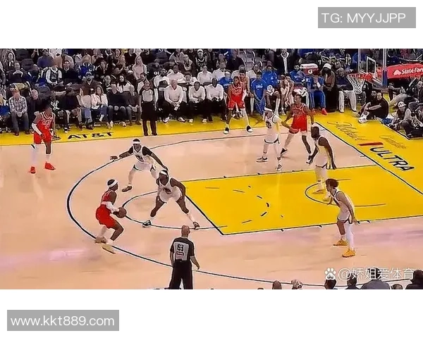 2019年勇士队与雷霆队激战回顾精彩瞬间与关键时刻分析 2019年勇士队与雷霆队激战回顾精彩瞬间与关键时刻分析