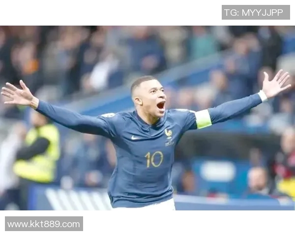 姆巴佩领衔法国队征战世界杯新篇章球迷期待他的精彩表现与历史创造 姆巴佩领衔法国队征战世界杯新篇章球迷期待他的精彩表现与历史创造